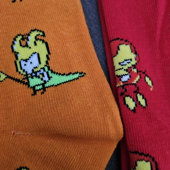 Iron man and Loki socks - Picture 2 of 3